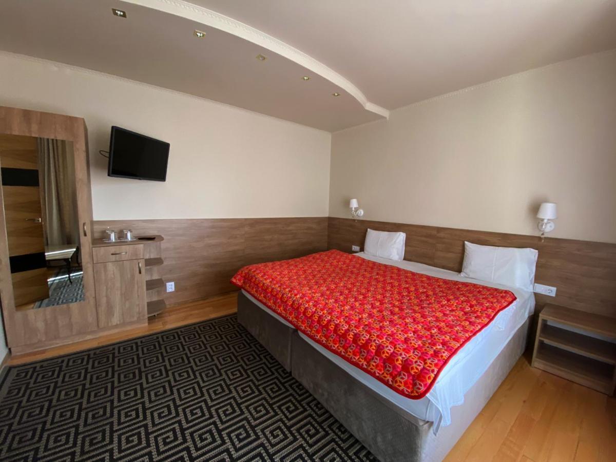 Olena Resort 布留霍维奇 外观 照片