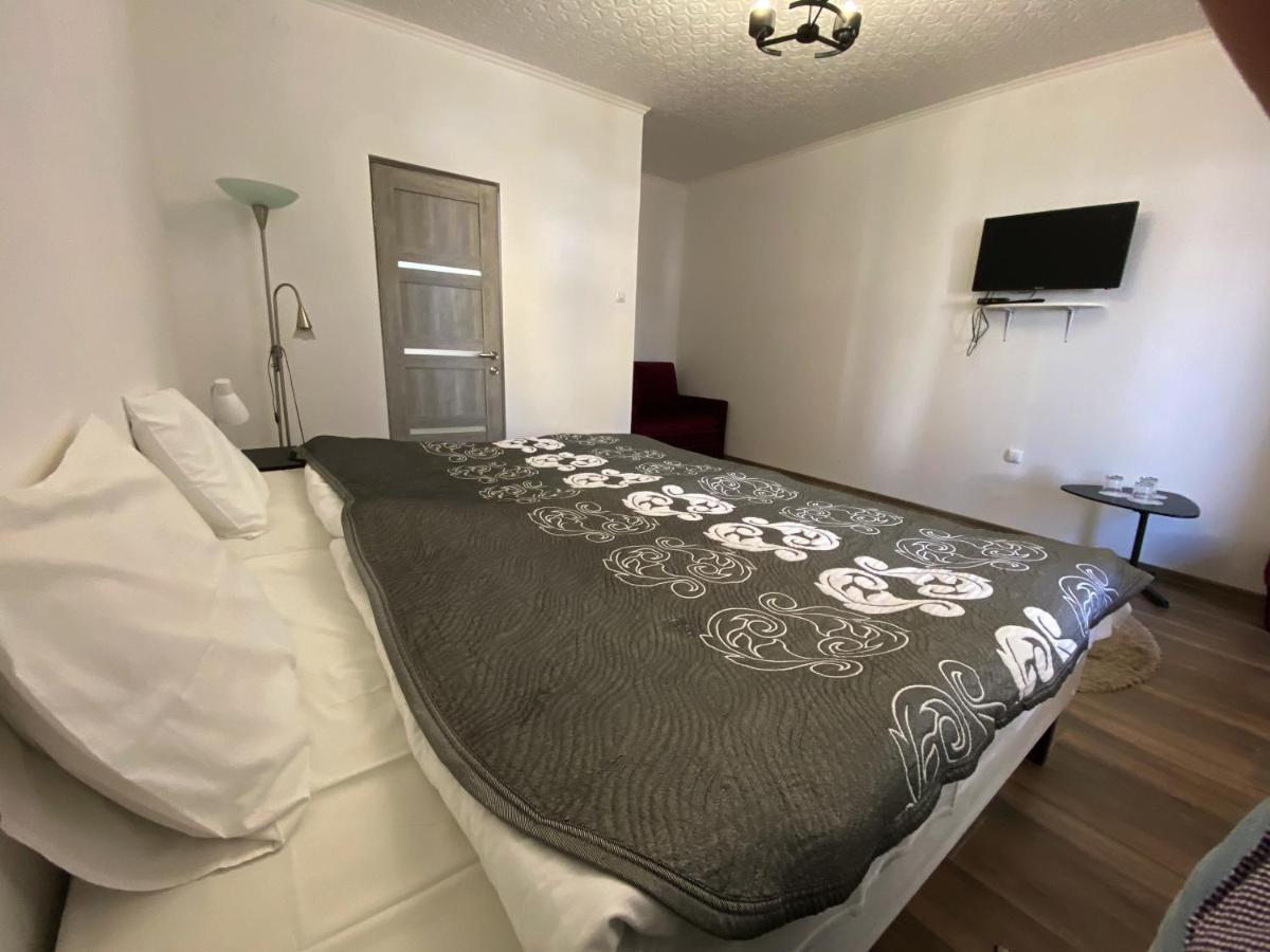 Olena Resort 布留霍维奇 外观 照片