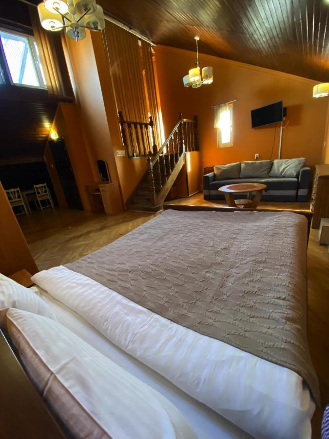 Olena Resort 布留霍维奇 外观 照片