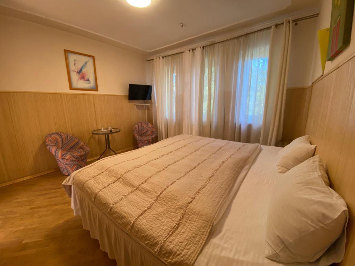 Olena Resort 布留霍维奇 外观 照片