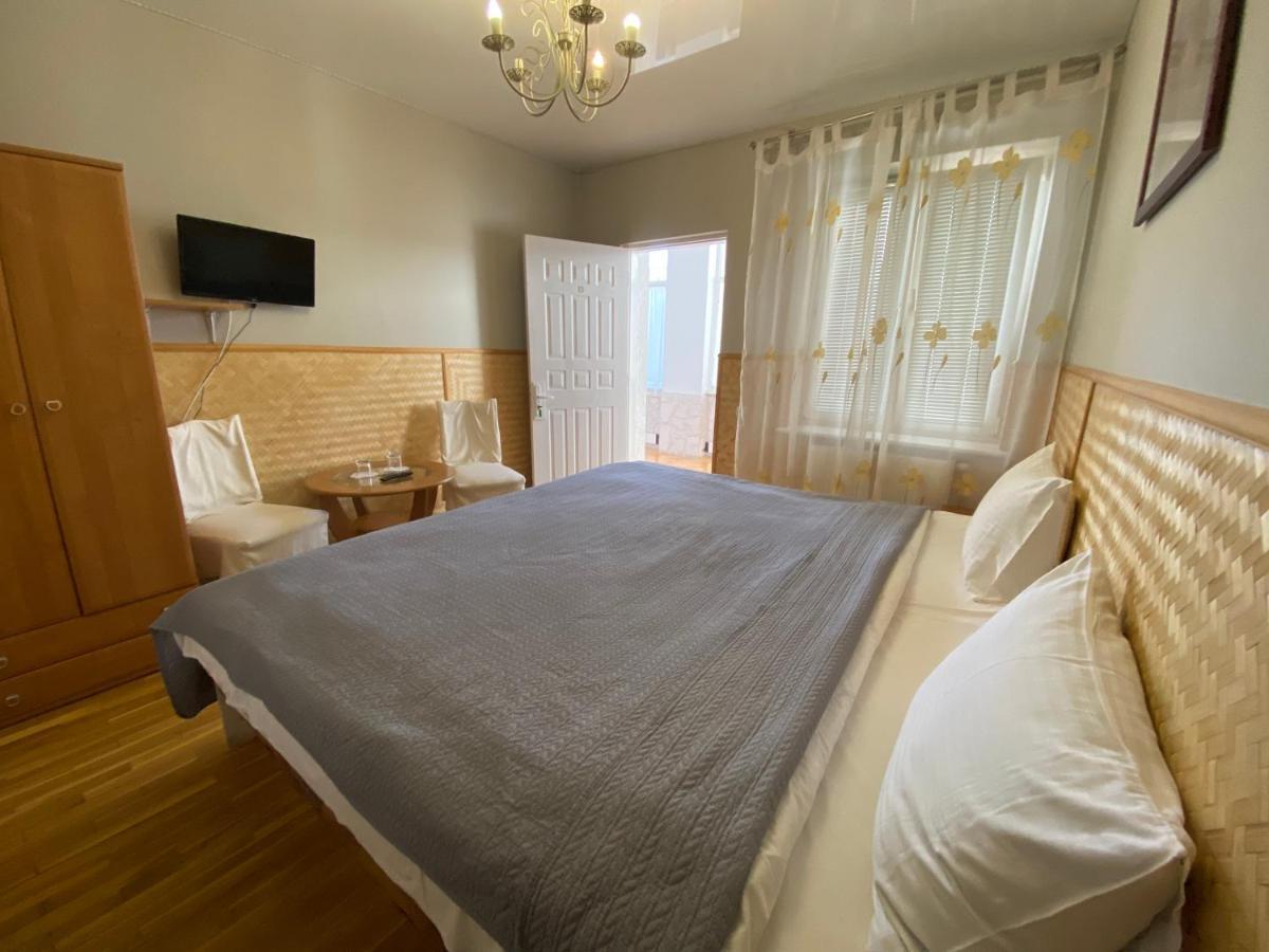 Olena Resort 布留霍维奇 外观 照片