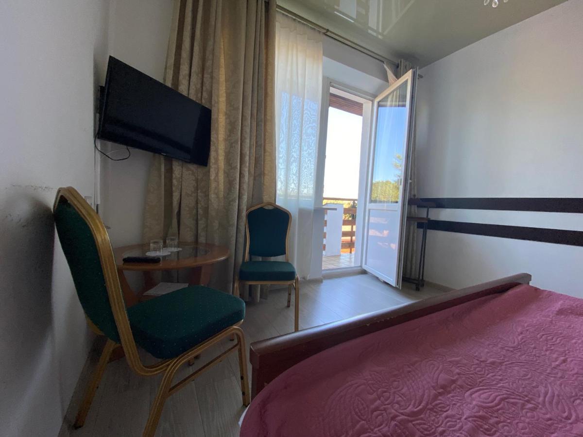 Olena Resort 布留霍维奇 外观 照片